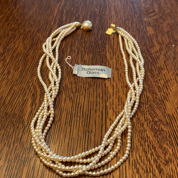 Women’s Bohemian Glass 16” choker - Picture 5 of 5